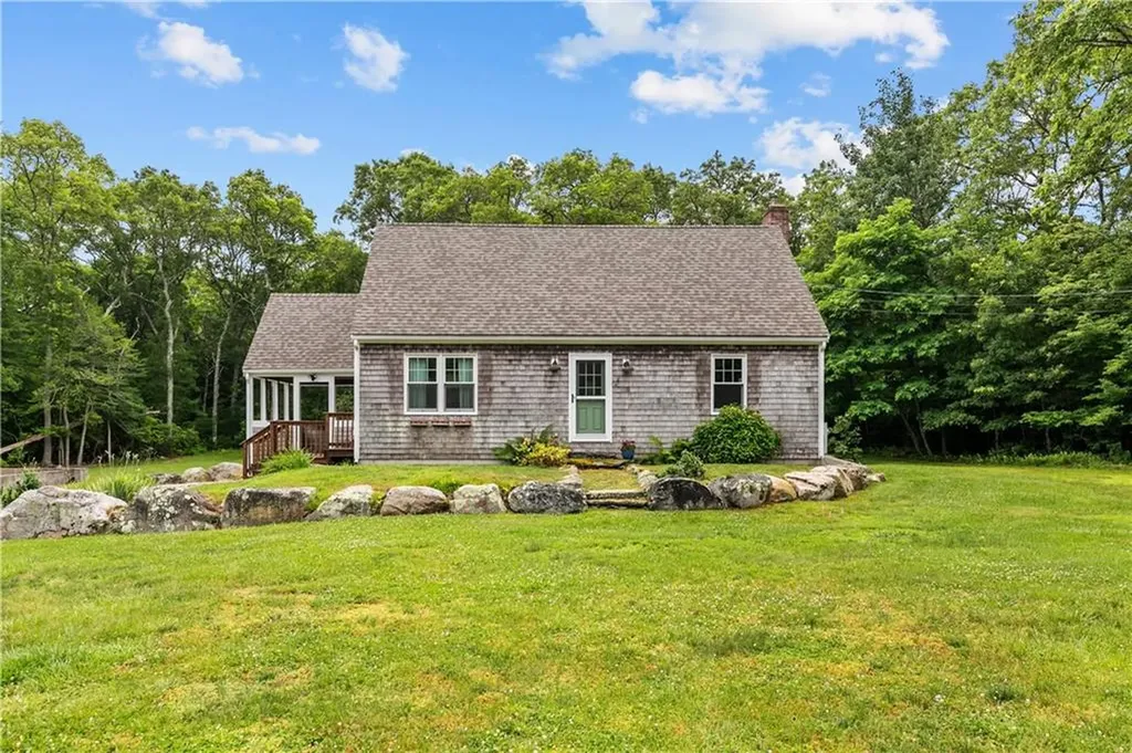 140 I Long Highway Little Compton RI 02837