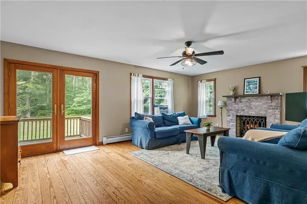 140 I Long Highway Little Compton RI 02837