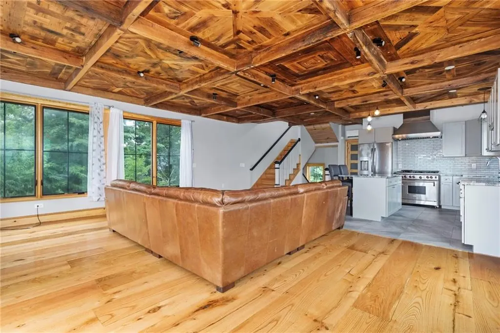 388 Sea View Drive Warwick RI 02889