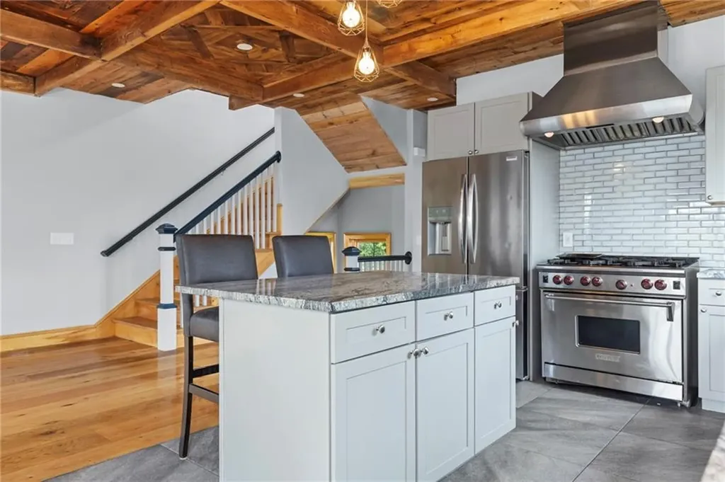 388 Sea View Drive Warwick RI 02889