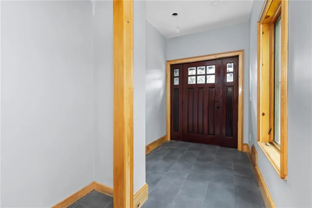 388 Sea View Drive Warwick RI 02889
