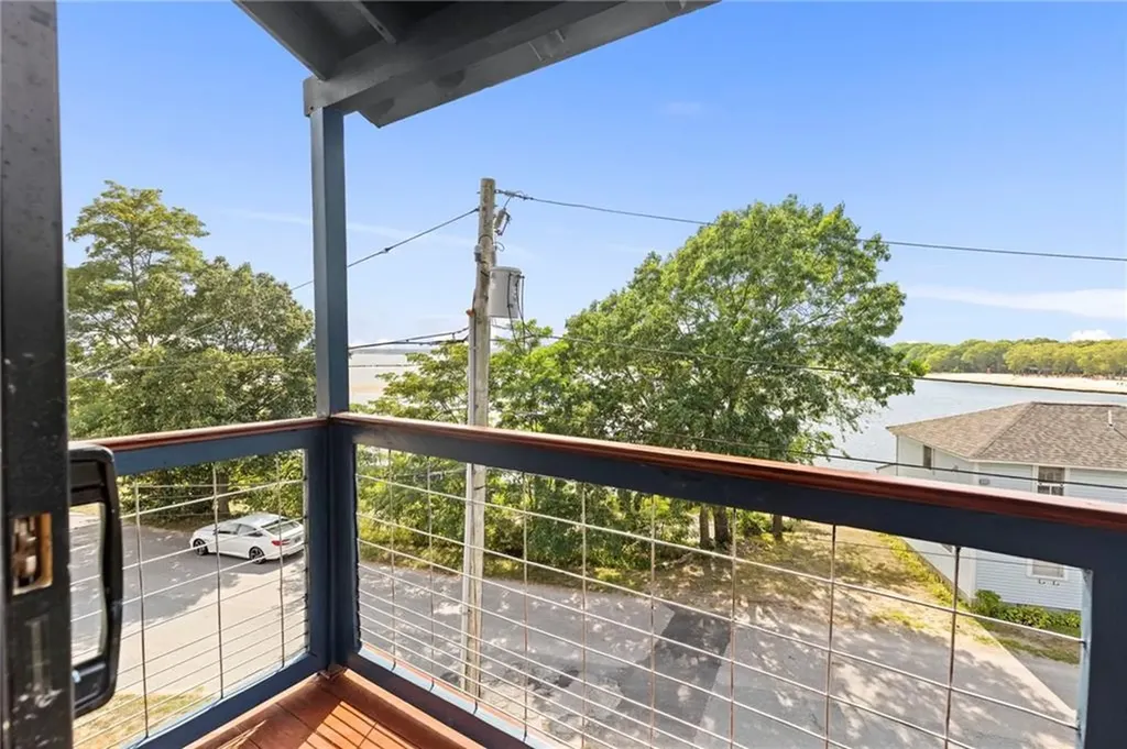 388 Sea View Drive Warwick RI 02889