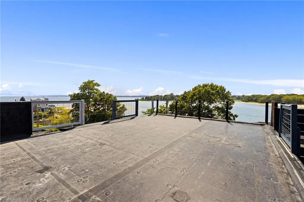 388 Sea View Drive Warwick RI 02889