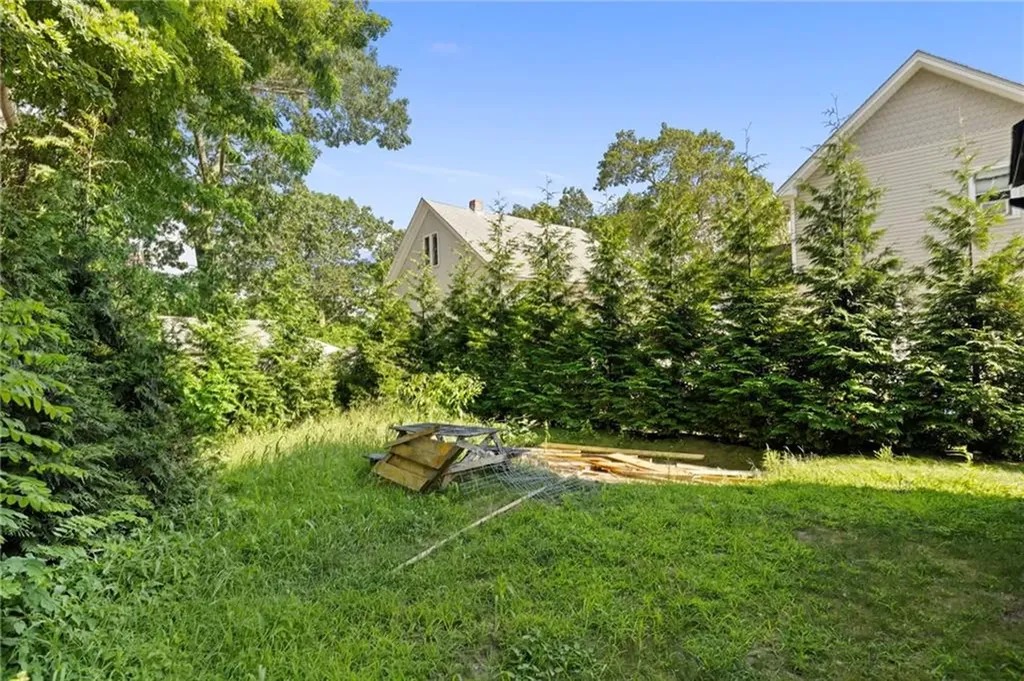 388 Sea View Drive Warwick RI 02889