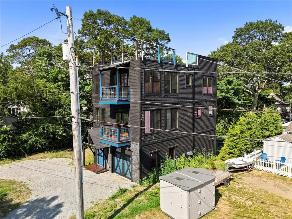 388 Sea View Drive Warwick RI 02889