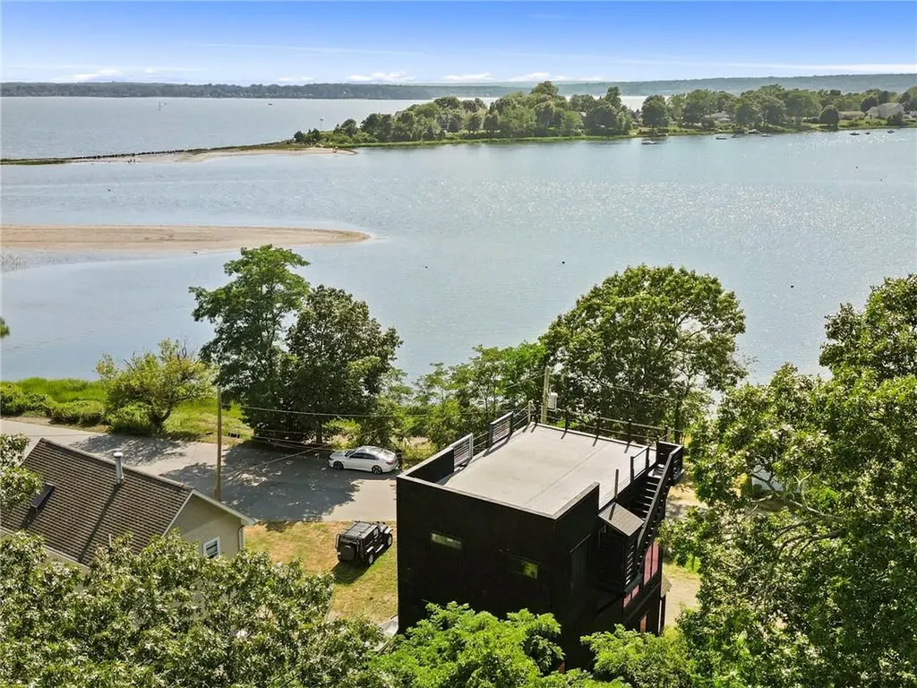 388 Sea View Drive Warwick RI 02889