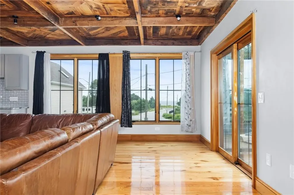 388 Sea View Drive Warwick RI 02889