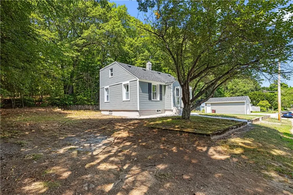 679 Jillson Avenue Woonsocket RI 02895