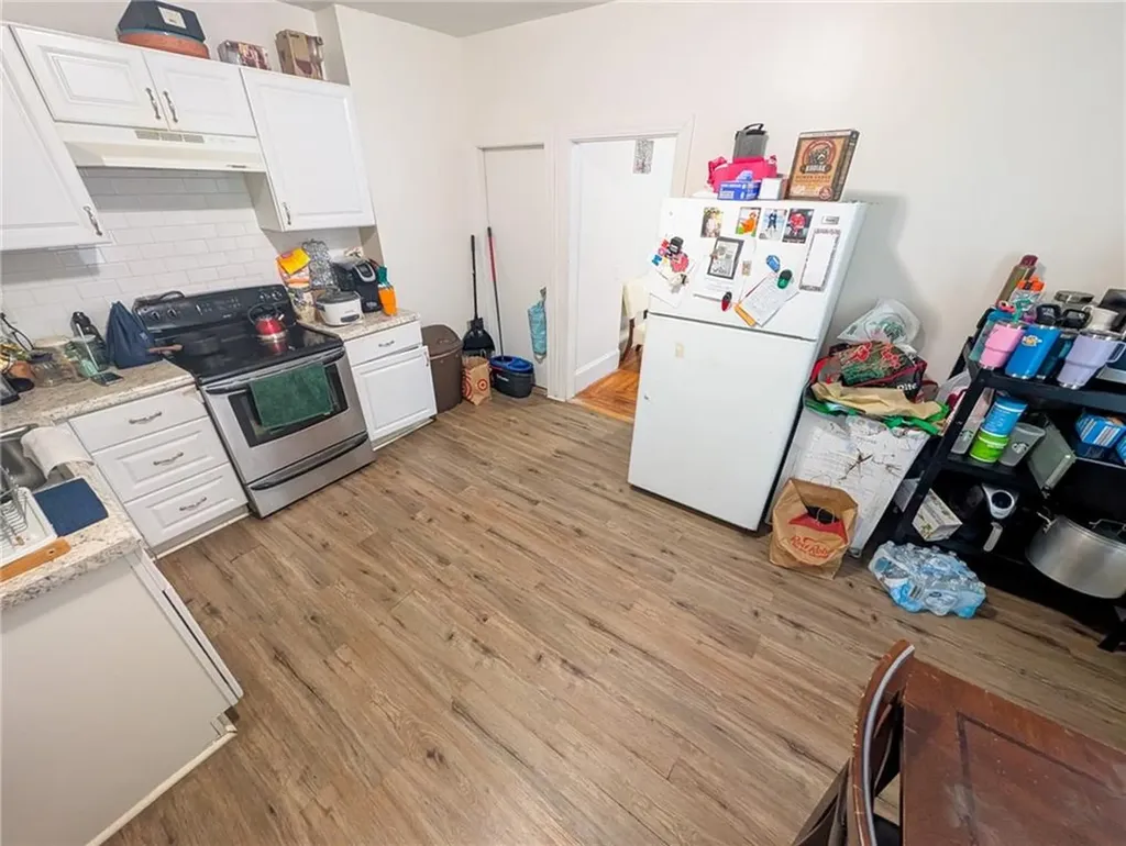 10 Stamford Avenue Providence RI 02907