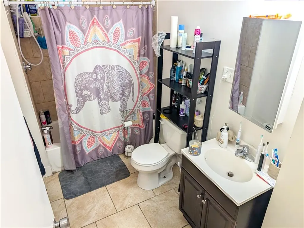 10 Stamford Avenue Providence RI 02907