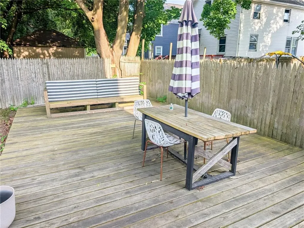 10 Stamford Avenue Providence RI 02907