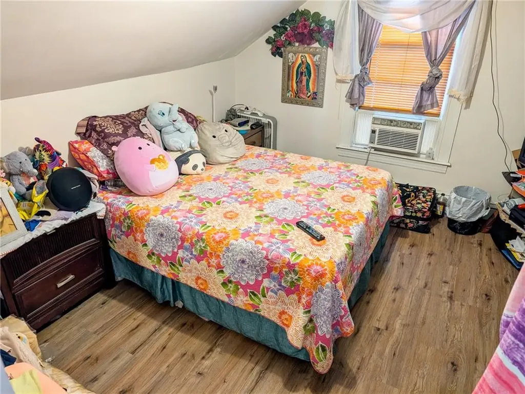 10 Stamford Avenue Providence RI 02907