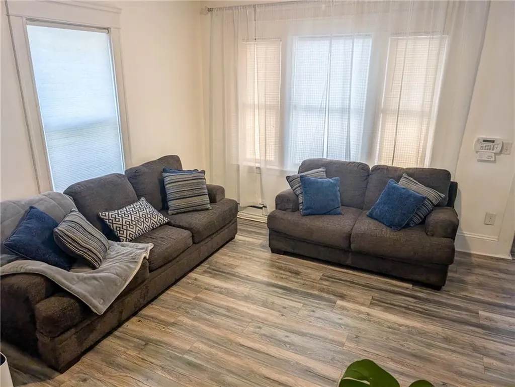 10 Stamford Avenue Providence RI 02907
