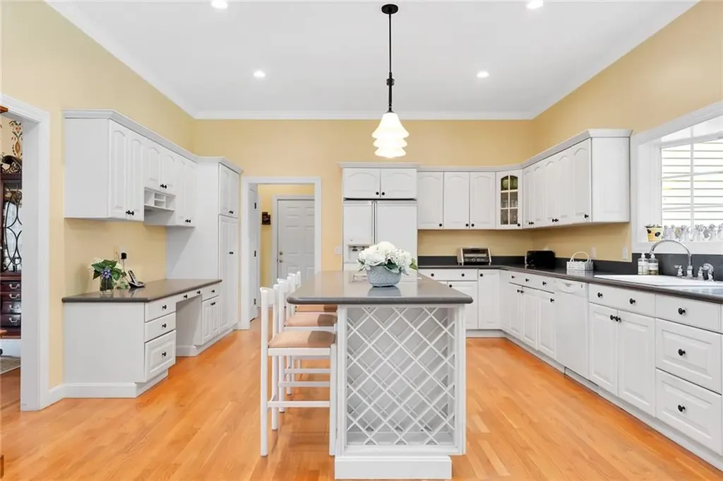 185 Joseph Court Warwick RI 02886