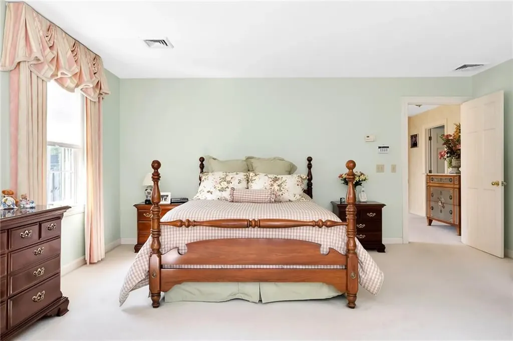 185 Joseph Court Warwick RI 02886