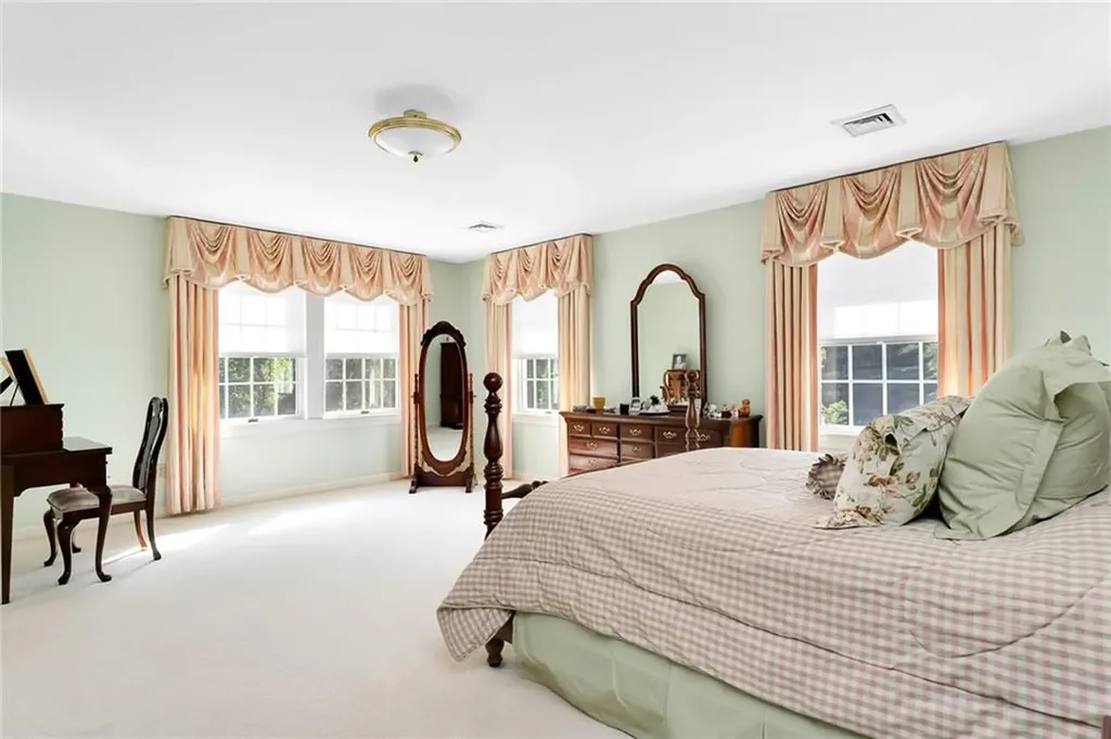 185 Joseph Court Warwick RI 02886