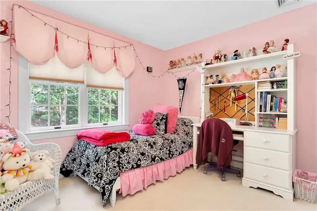 185 Joseph Court Warwick RI 02886