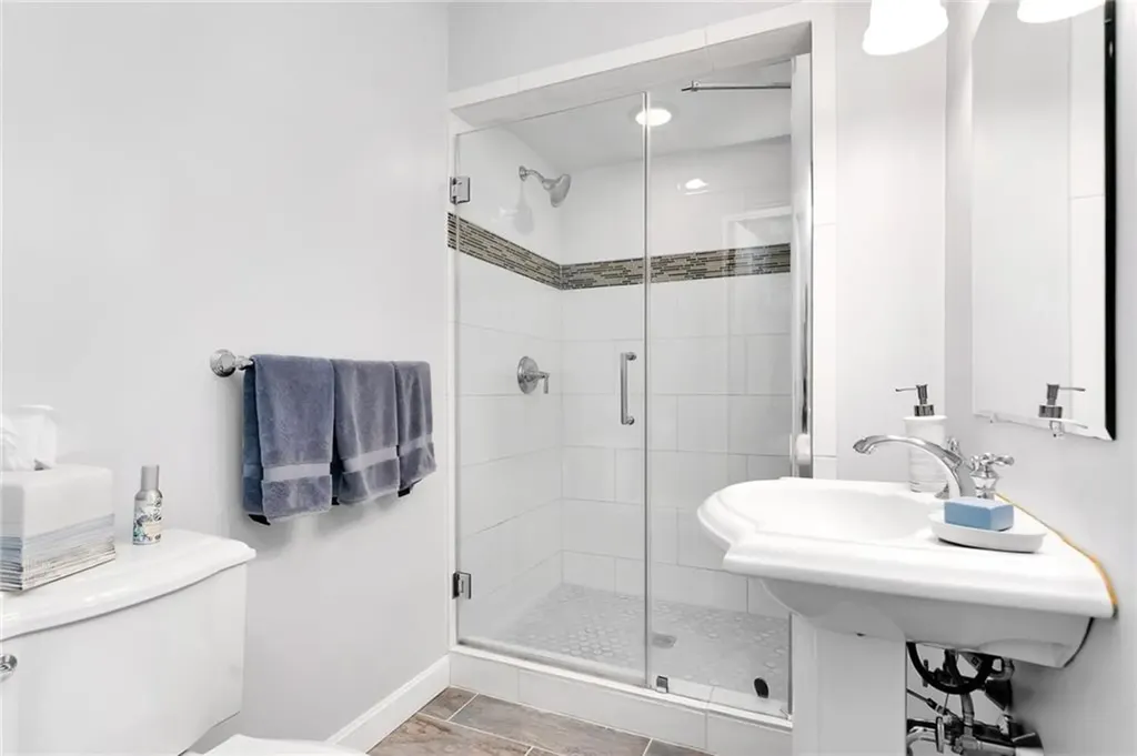 185 Joseph Court Warwick RI 02886