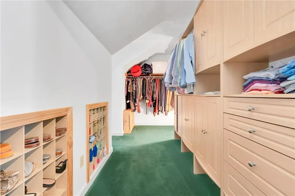 185 Joseph Court Warwick RI 02886