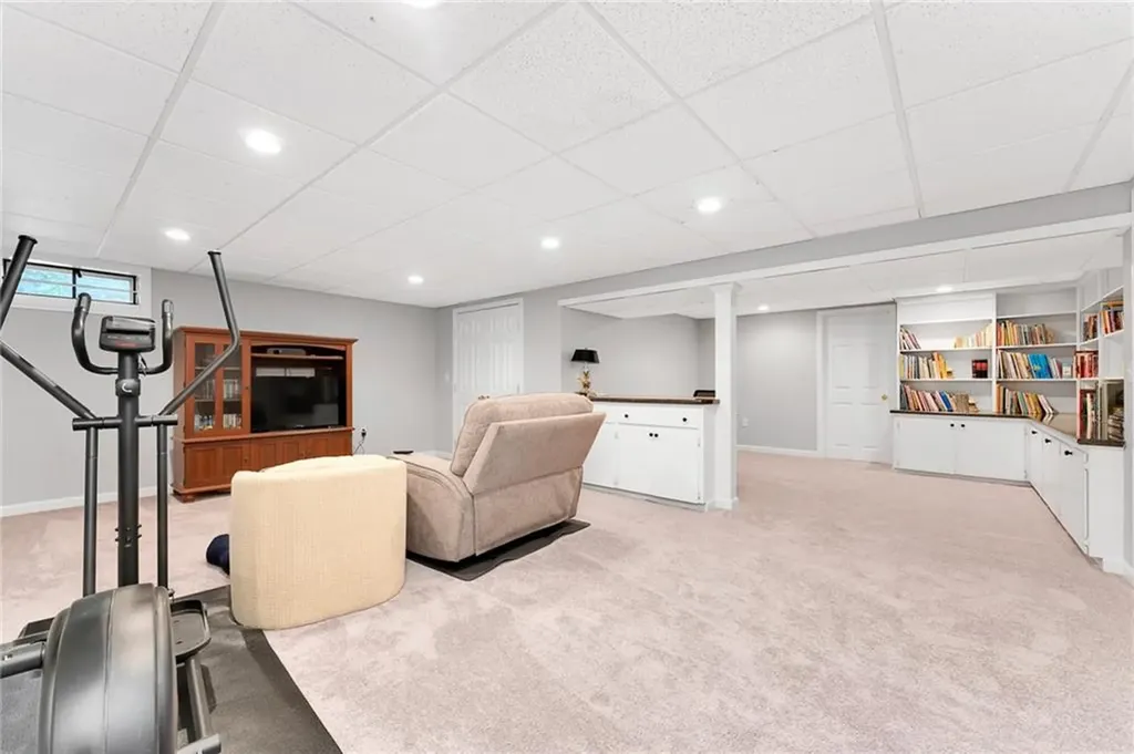 185 Joseph Court Warwick RI 02886