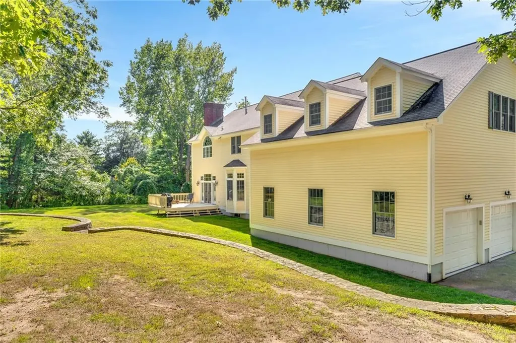 185 Joseph Court Warwick RI 02886