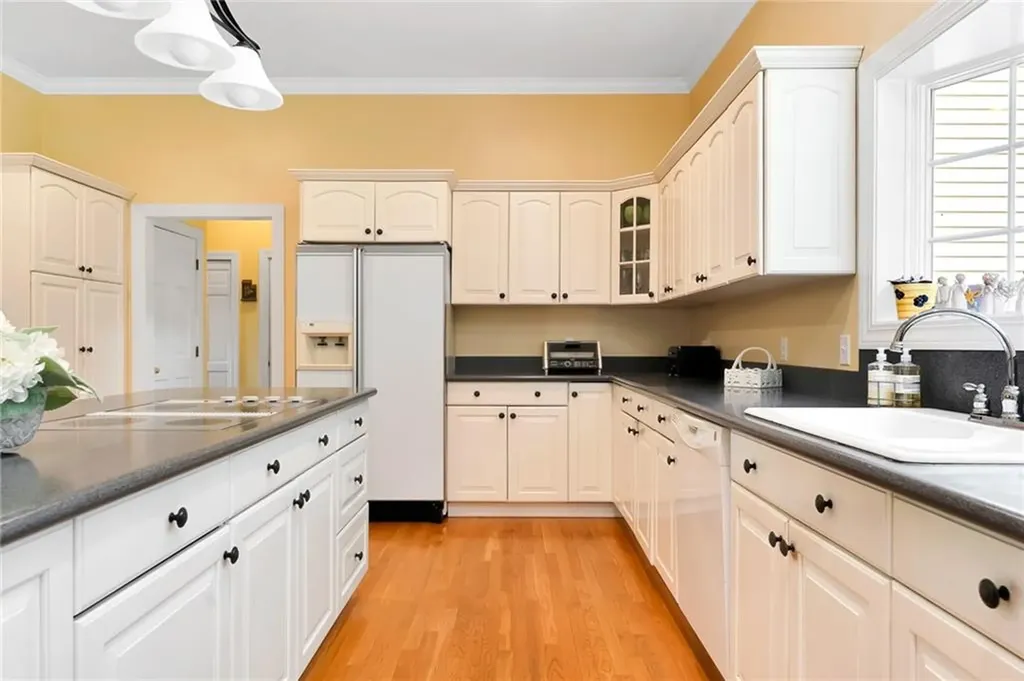 185 Joseph Court Warwick RI 02886