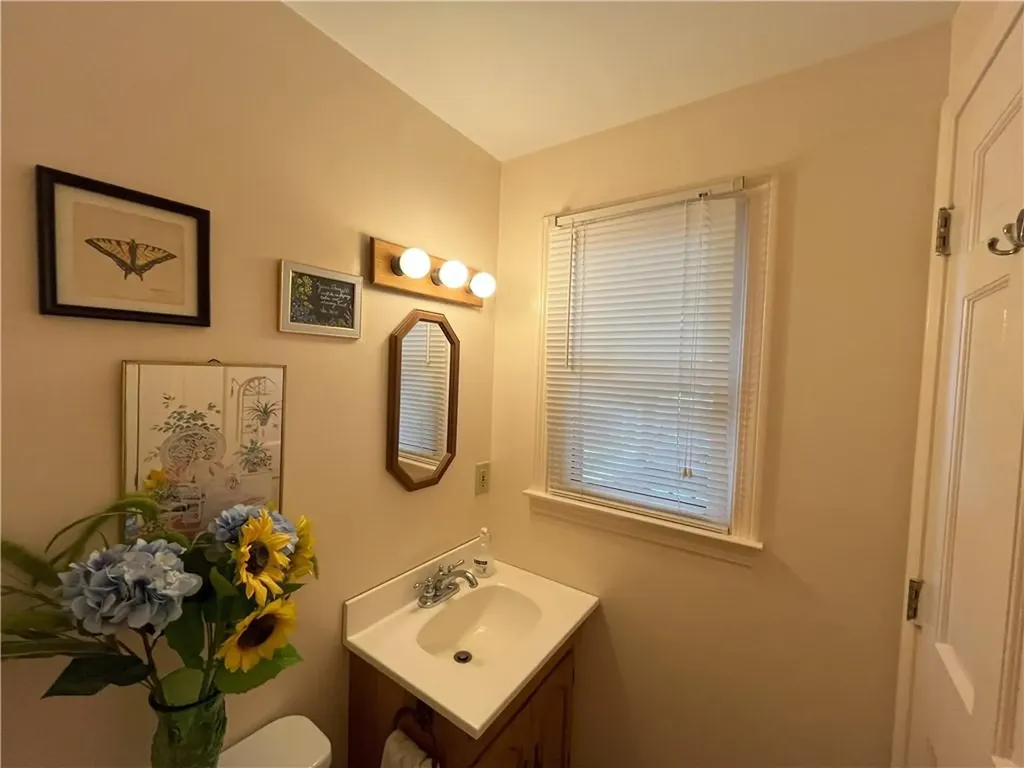 124 Darwin Street Woonsocket RI 02895