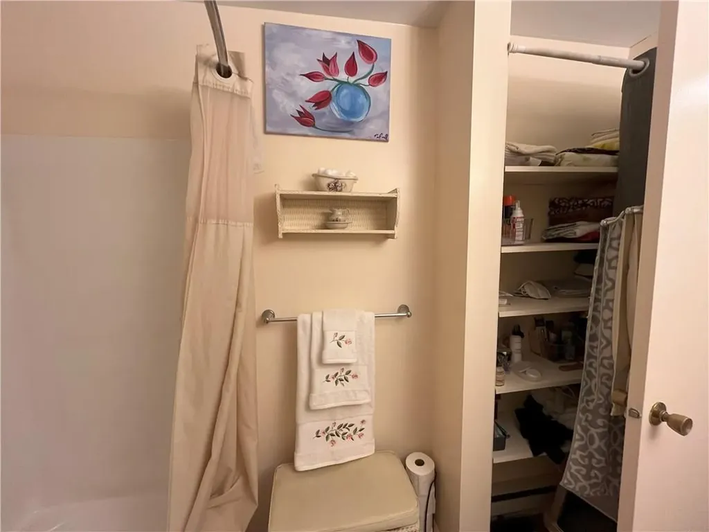 124 Darwin Street Woonsocket RI 02895