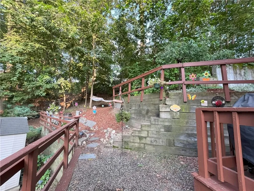 124 Darwin Street Woonsocket RI 02895