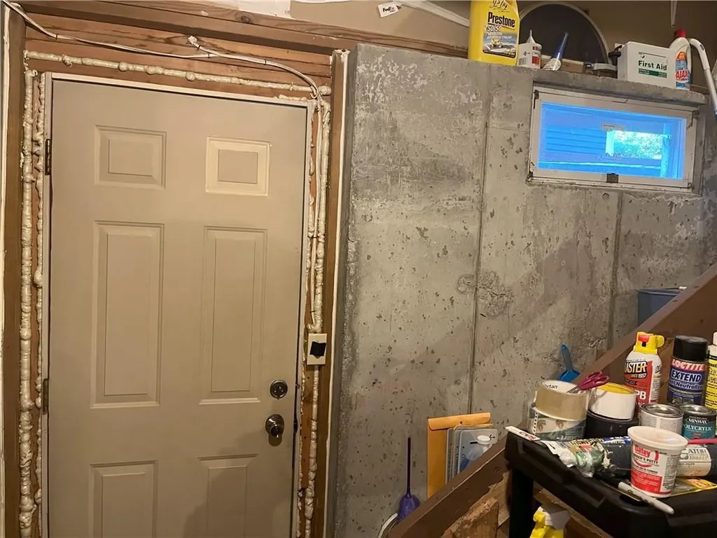 124 Darwin Street Woonsocket RI 02895