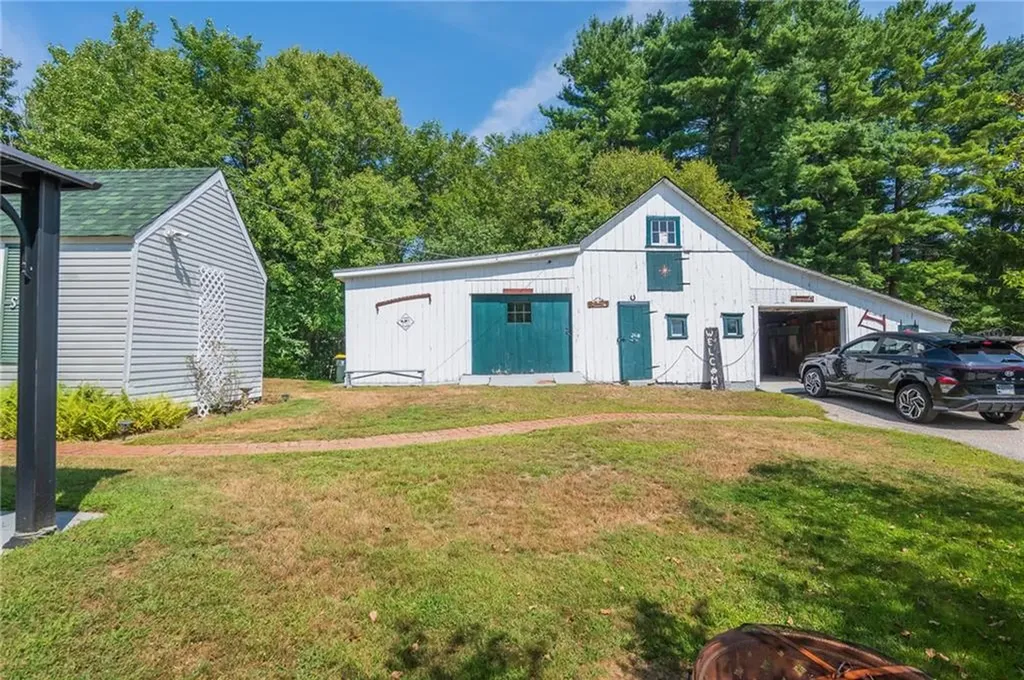 42 Steere Farm Road Burrillville RI 02830