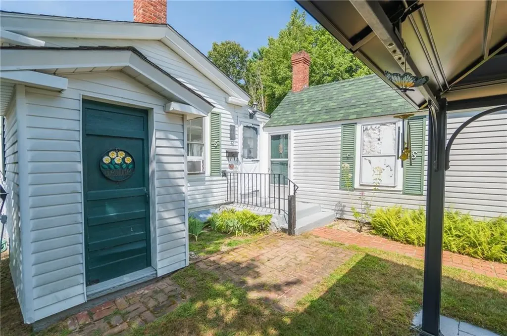 42 Steere Farm Road Burrillville RI 02830