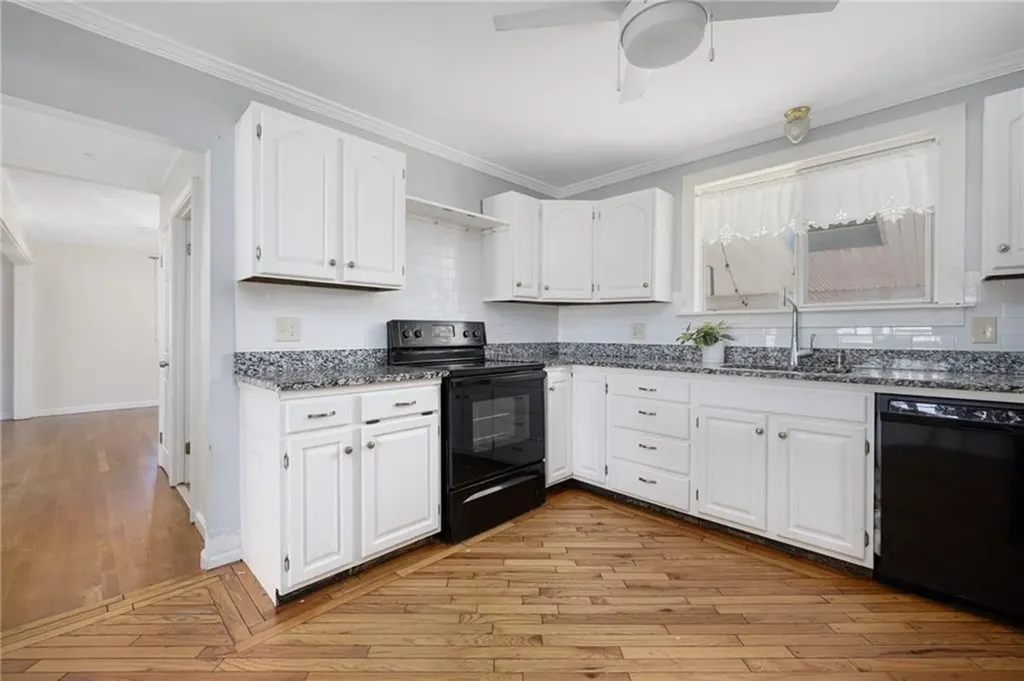 36 N Beacon Terrace Middletown RI 02842