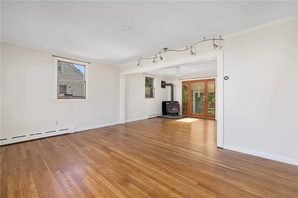 36 N Beacon Terrace Middletown RI 02842