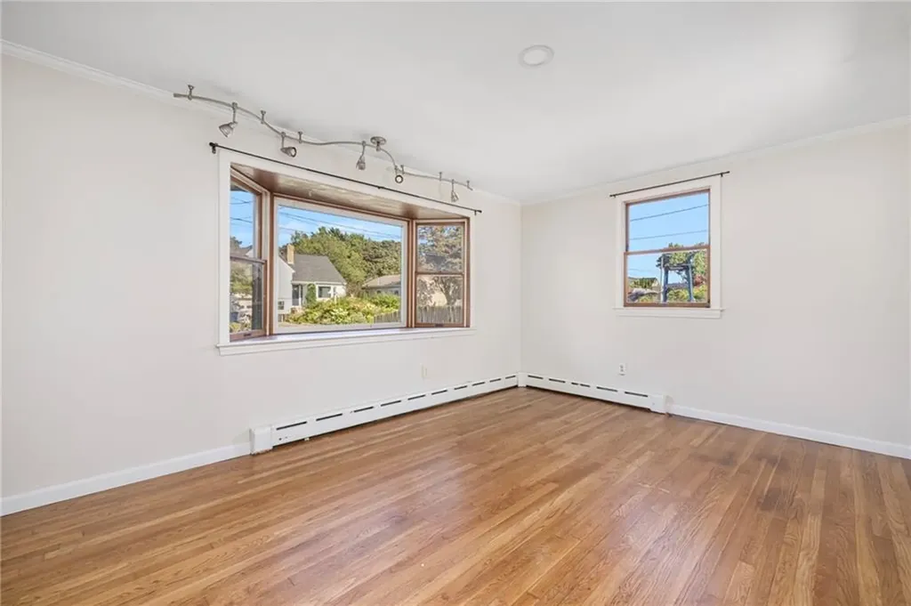 36 N Beacon Terrace Middletown RI 02842