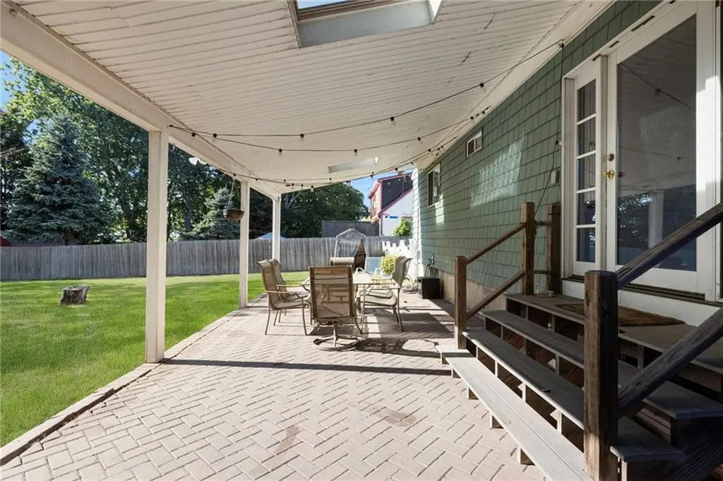 36 N Beacon Terrace Middletown RI 02842