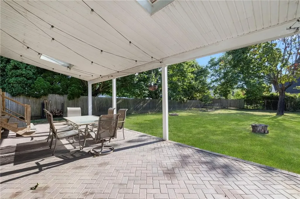 36 N Beacon Terrace Middletown RI 02842