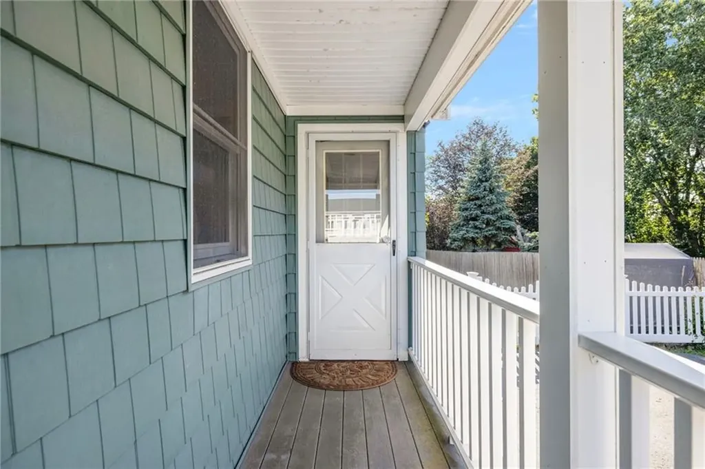 36 N Beacon Terrace Middletown RI 02842