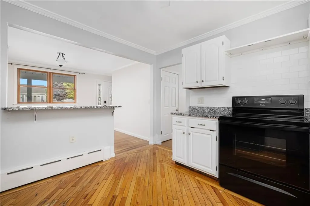 36 N Beacon Terrace Middletown RI 02842