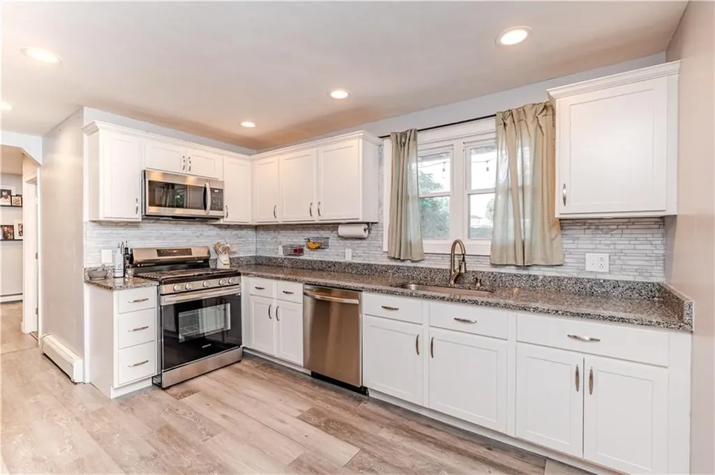 3 Hilltop Street Johnston RI 02919