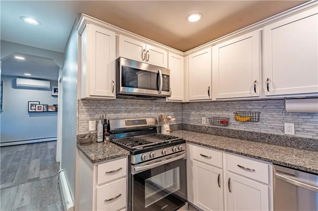 3 Hilltop Street Johnston RI 02919