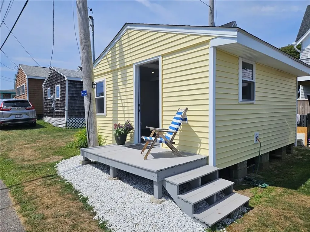 854 Matunuck Beach Road South Kingstown RI 02879