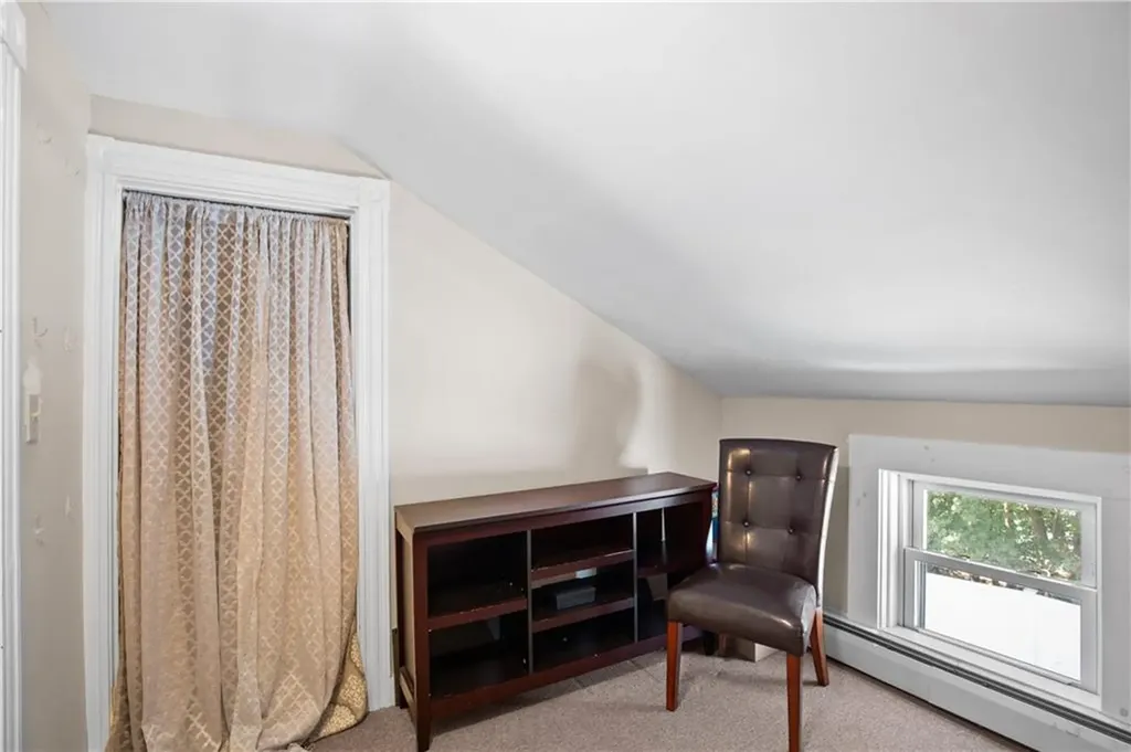 81 85 Summit Avenue West Warwick RI 02893