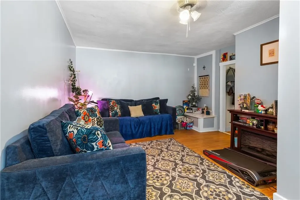 81 85 Summit Avenue West Warwick RI 02893