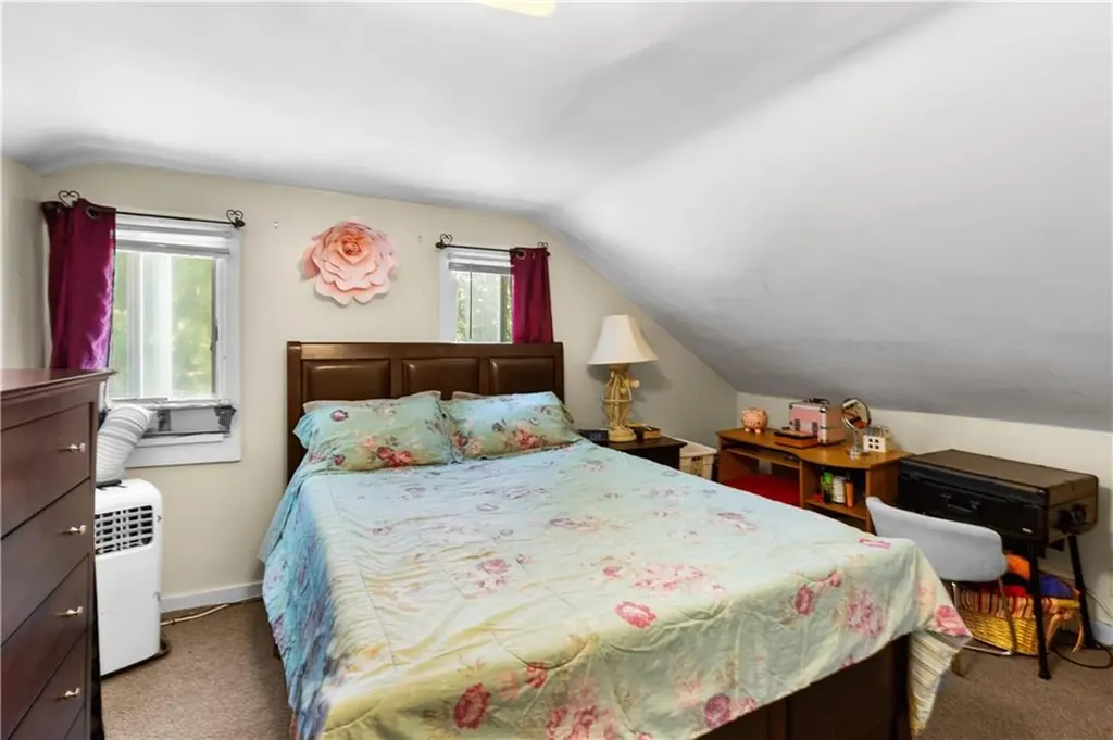 81 85 Summit Avenue West Warwick RI 02893