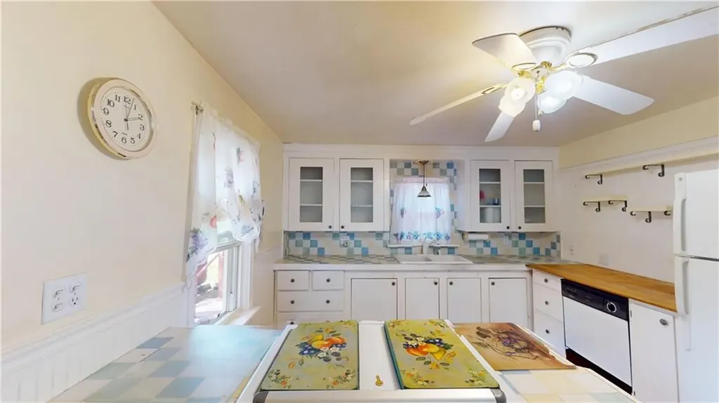 1 Cedar Tree Lane Coventry RI 02816