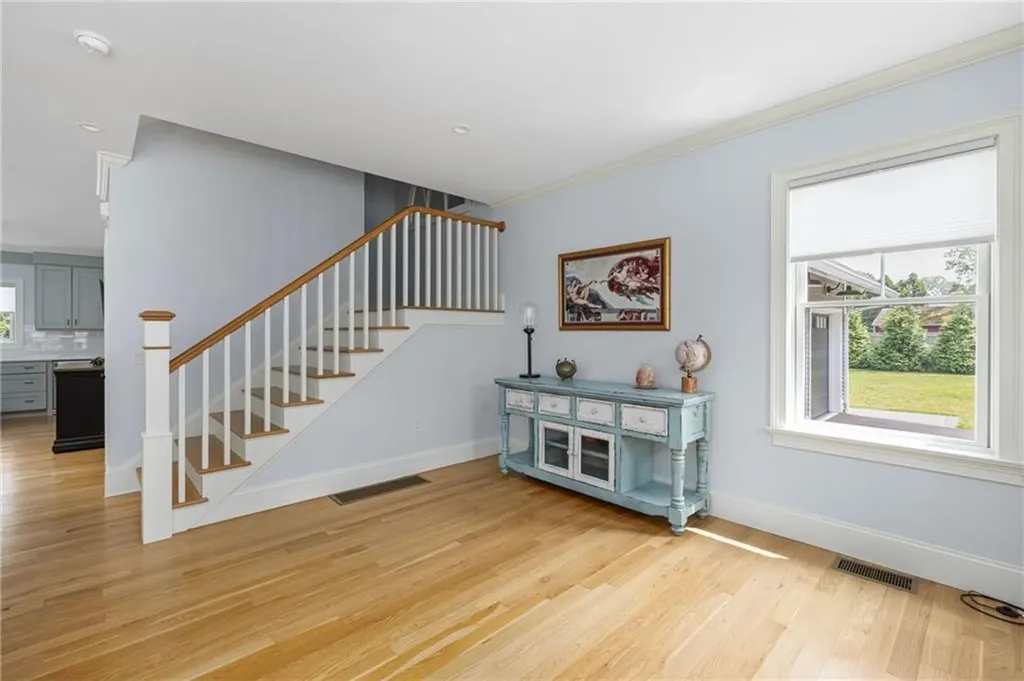 3 Oak Street Middletown RI 02842