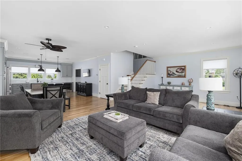 3 Oak Street Middletown RI 02842