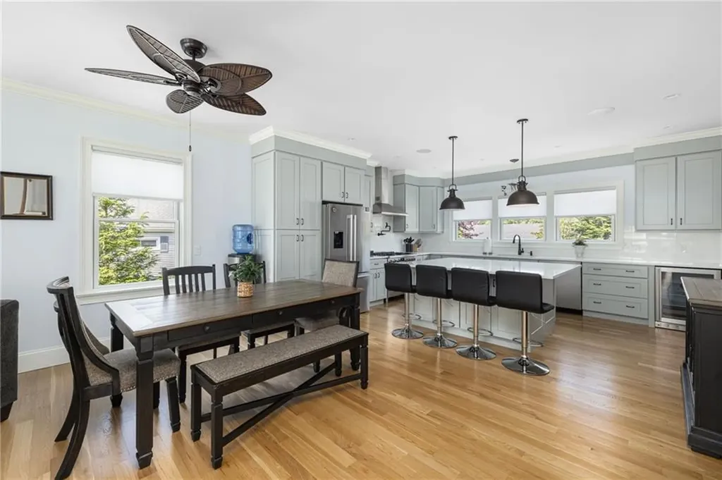 3 Oak Street Middletown RI 02842