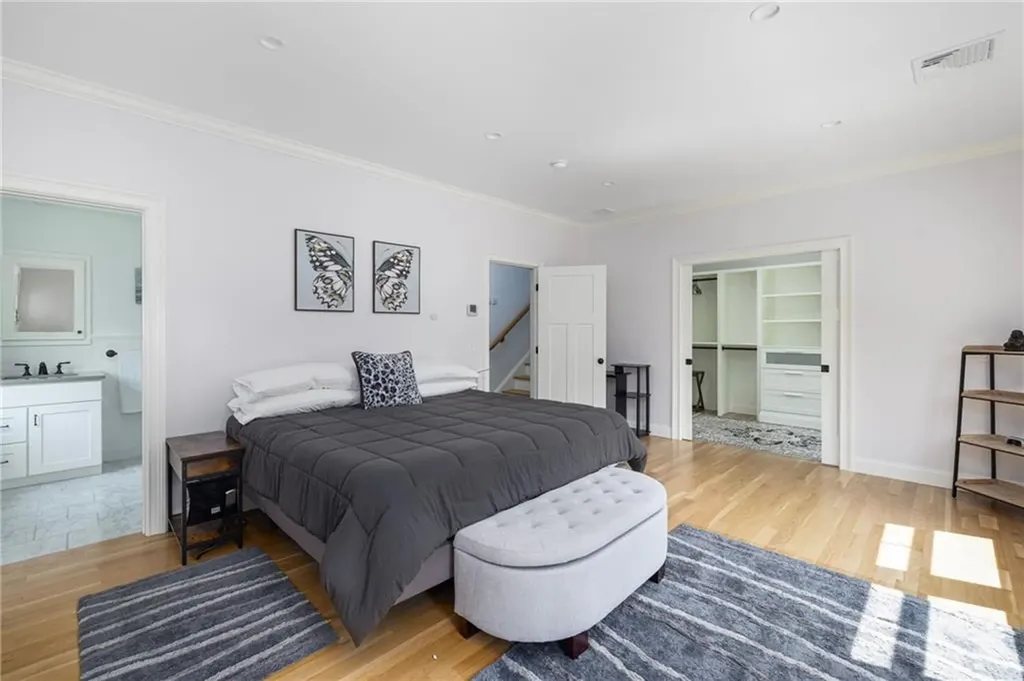 3 Oak Street Middletown RI 02842